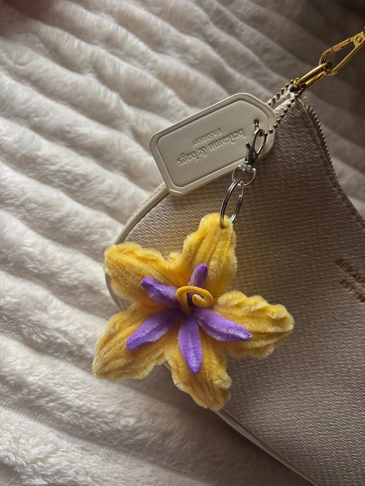 Aesthetic Handmade Flower Keychain (Yellow & Purple)